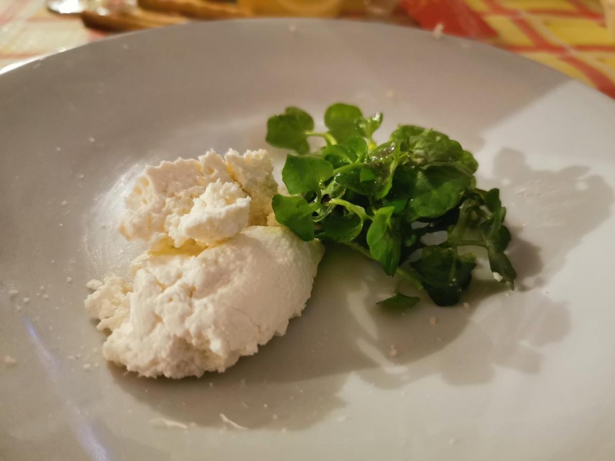 Albergo Ristorante Centro Vico Canavese Buitenkant foto