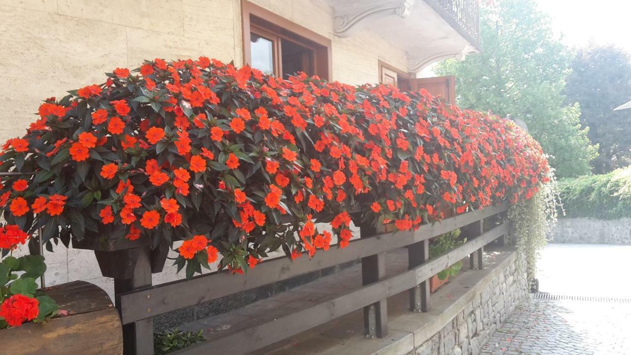 Albergo Ristorante Centro Vico Canavese Buitenkant foto