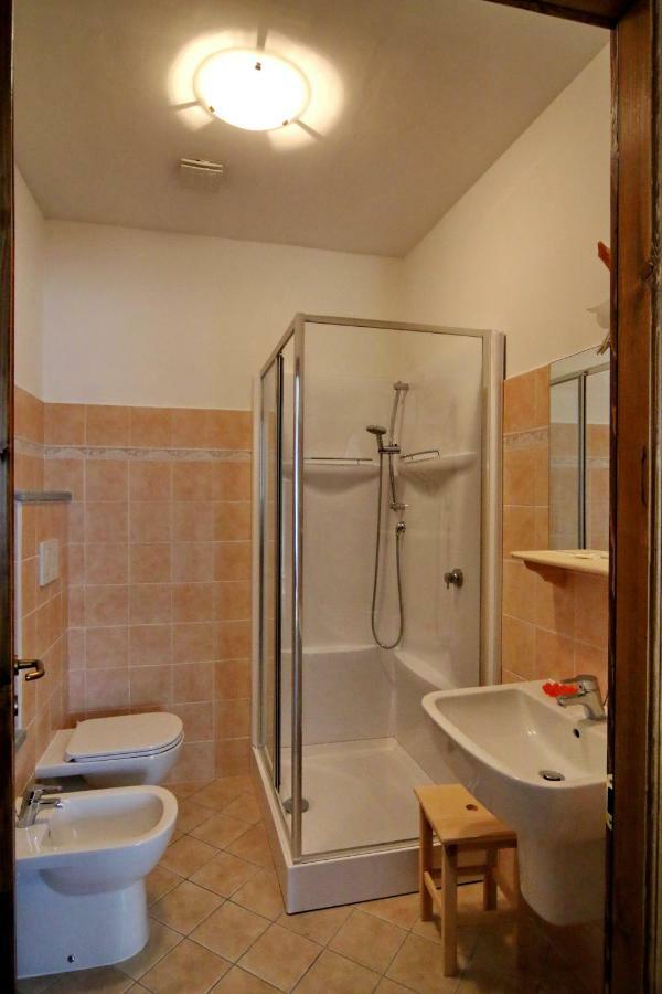 Albergo Ristorante Centro Vico Canavese Buitenkant foto