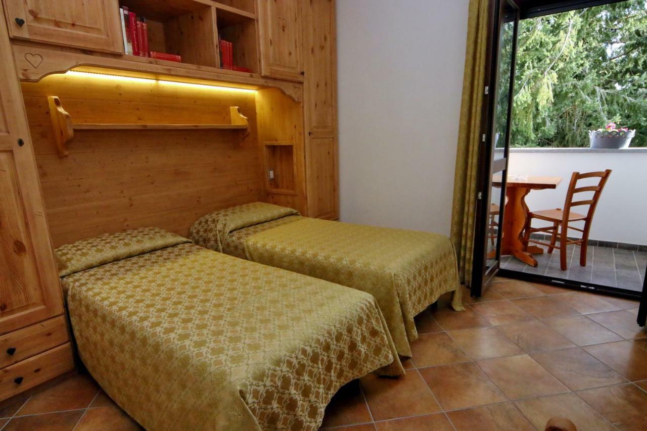 Albergo Ristorante Centro Vico Canavese Buitenkant foto