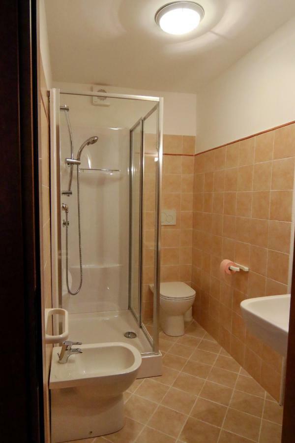 Albergo Ristorante Centro Vico Canavese Buitenkant foto