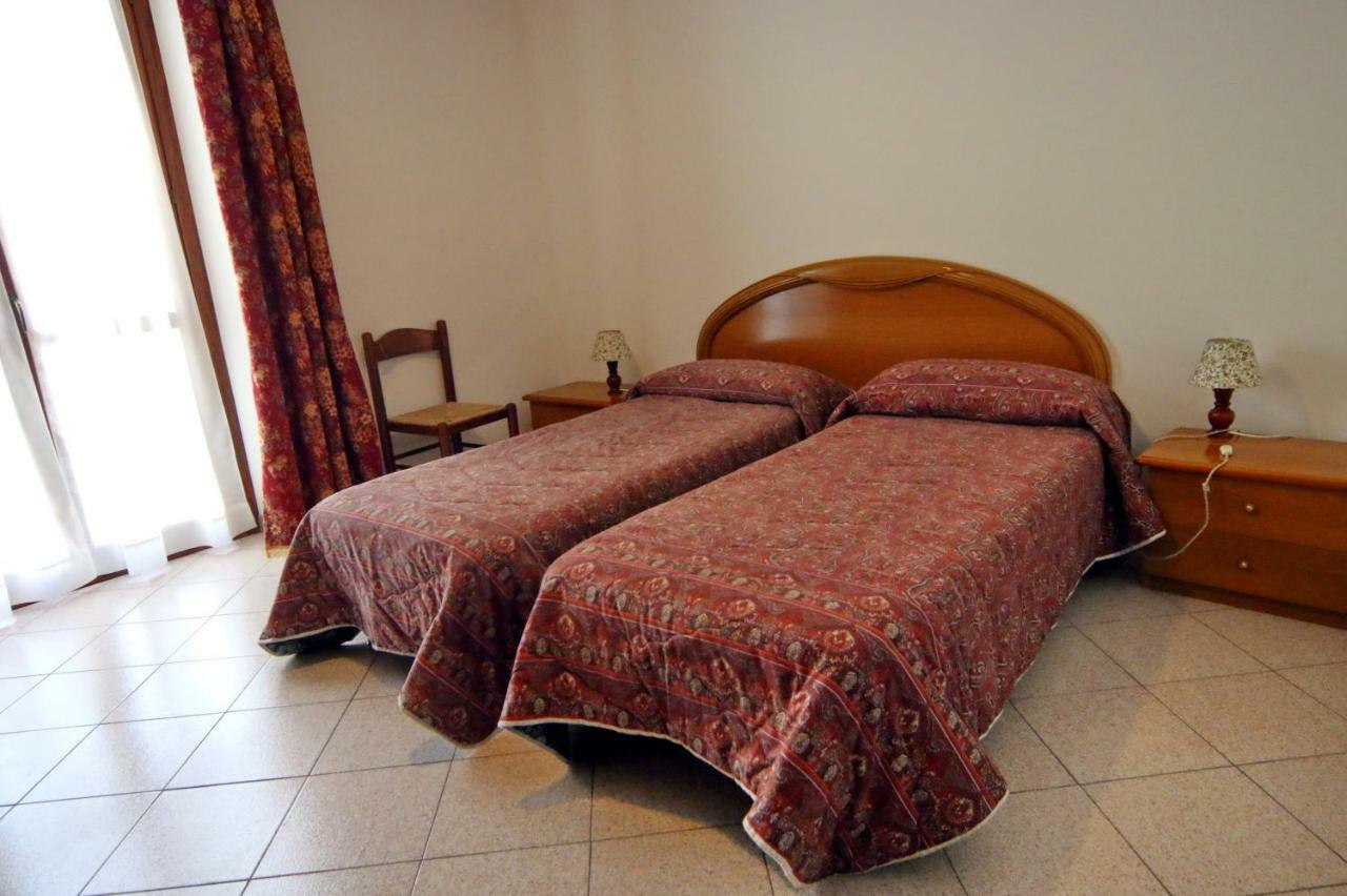 Albergo Ristorante Centro Vico Canavese Buitenkant foto